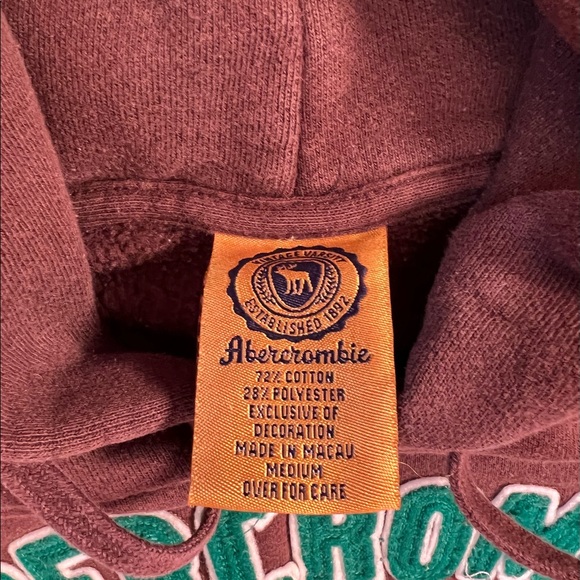 Vintage Abercrombie and Fitch sweatshirt - Picture 3 of 4